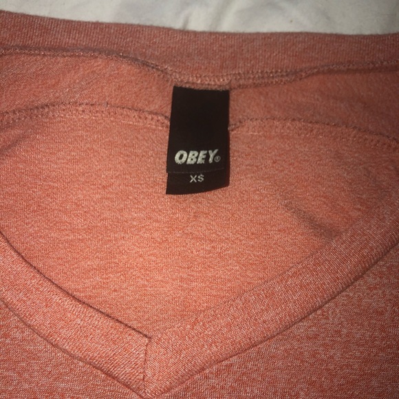 OBEY women’s shirt - Picture 3 of 4